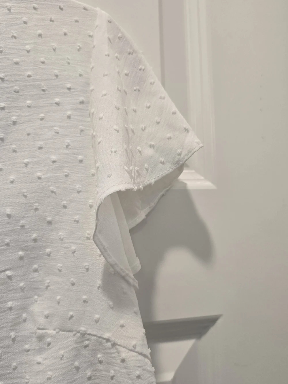 Women's White Textured Dot Split V-Neck Blouse - Picture 3 of 7